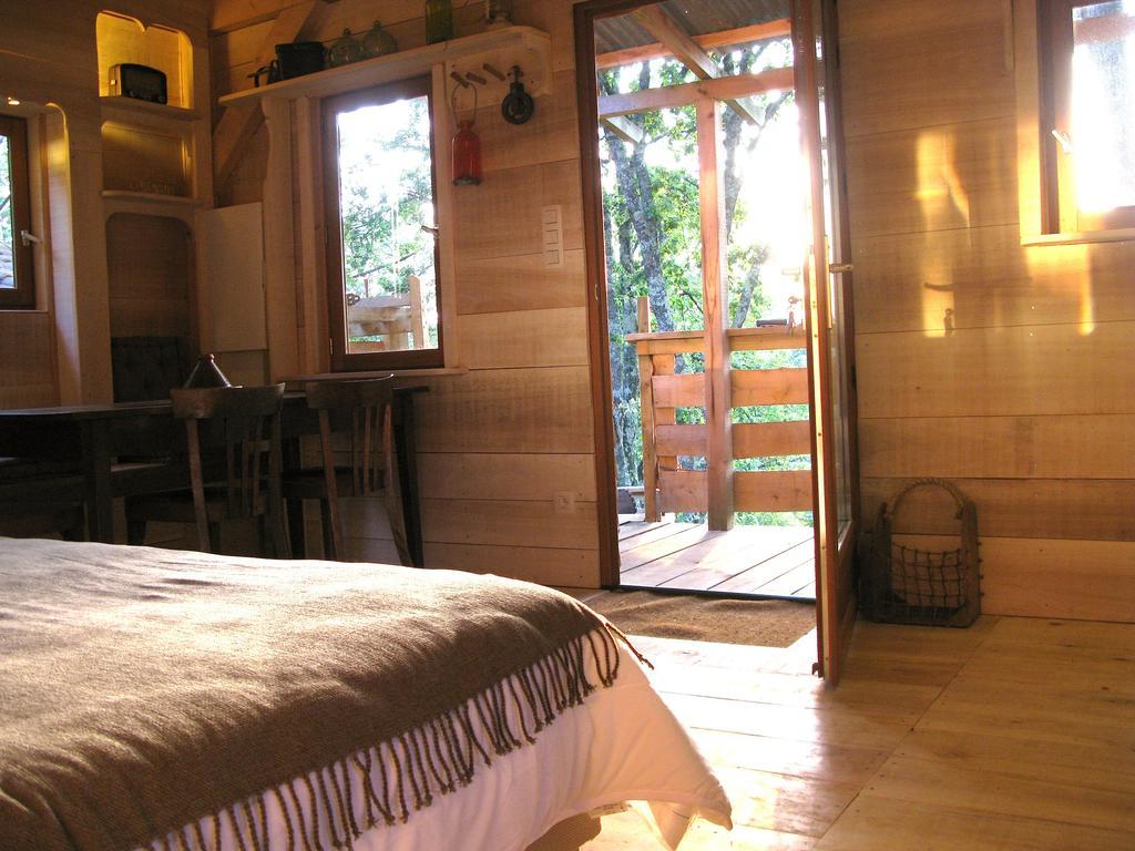 Les Cabanes Du Tertre Urval 외부 사진